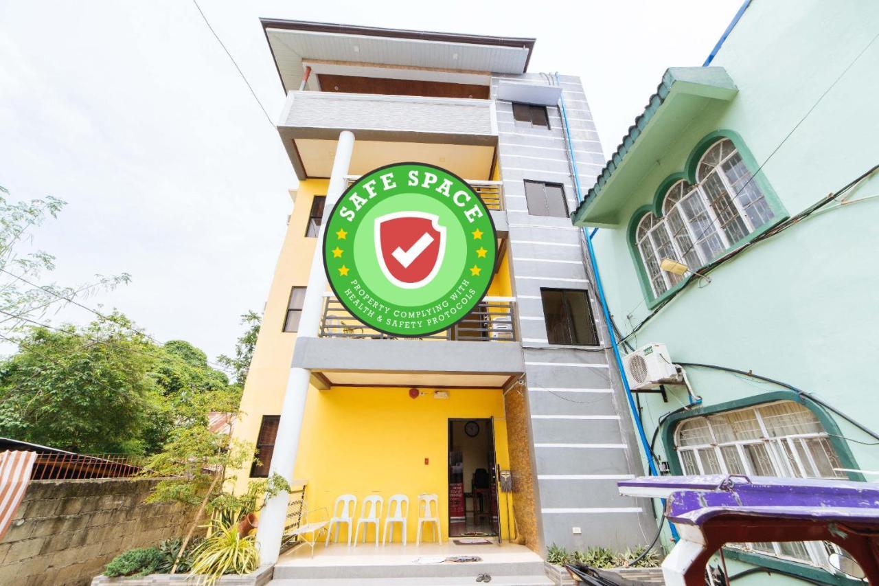 Hotel Reddoorz @ D Maagma Street à Kalibo Extérieur photo