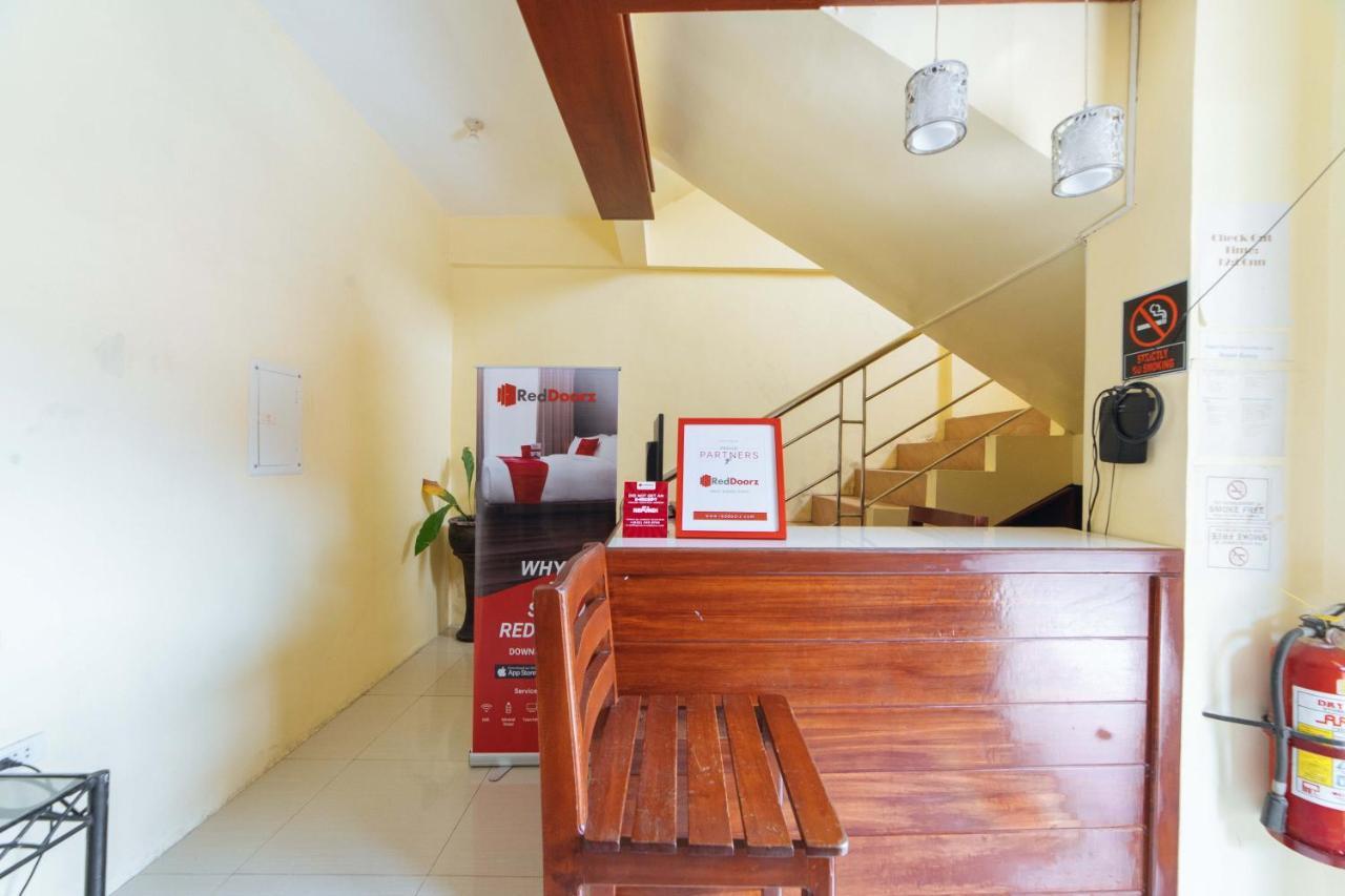 Hotel Reddoorz @ D Maagma Street à Kalibo Extérieur photo