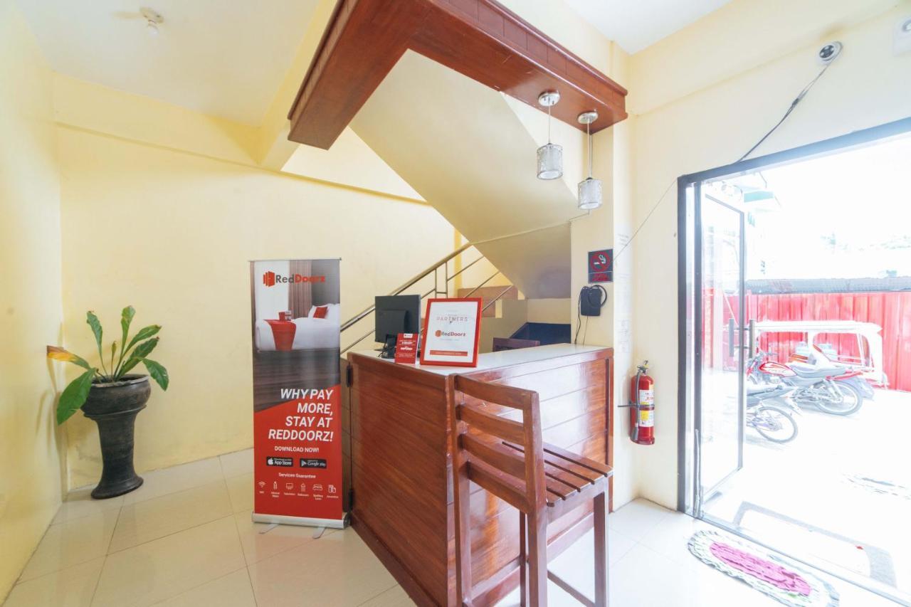 Hotel Reddoorz @ D Maagma Street à Kalibo Extérieur photo